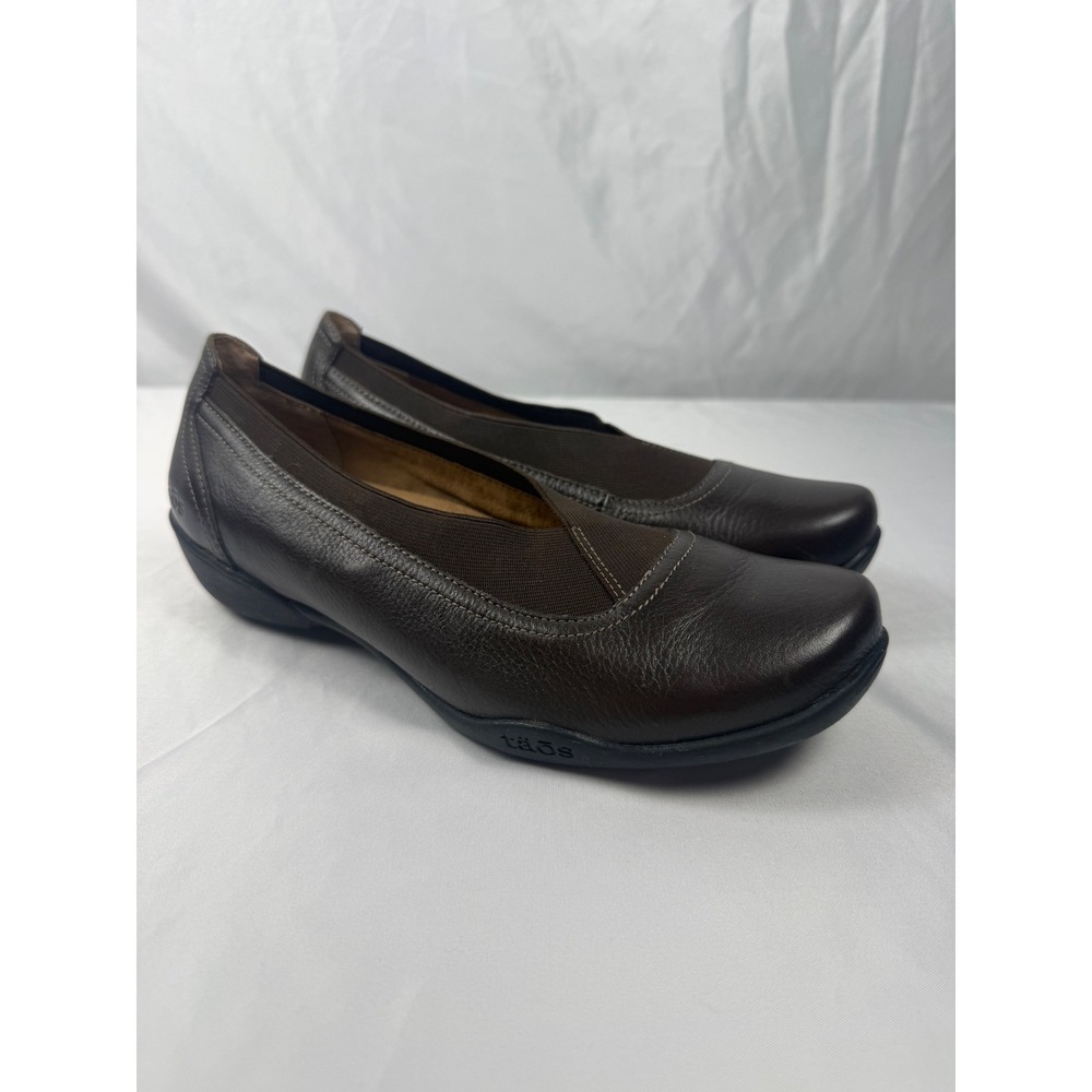 Taos Lilli 7.5 Brown Leather Comfort Flats Slip On Shoes EU 38 NWOT